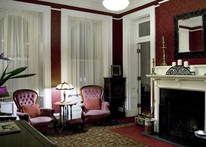 The Priory 3* Pittsburgh