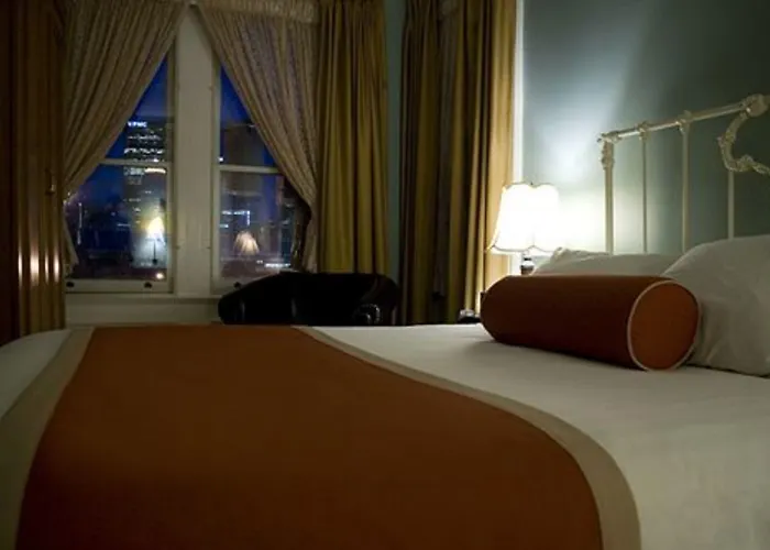 The Priory 3* Pittsburgh