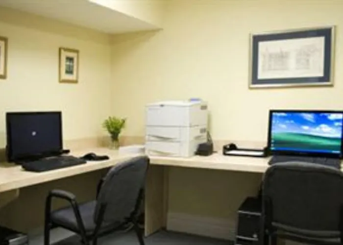 Hotel The Priory 3*