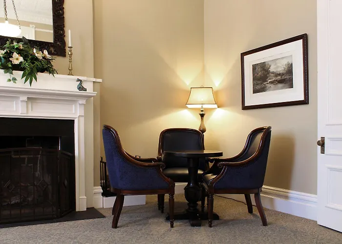Hotel The Priory 3*