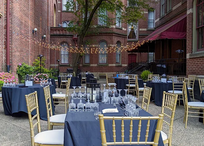 Hotel The Priory Pittsburgh