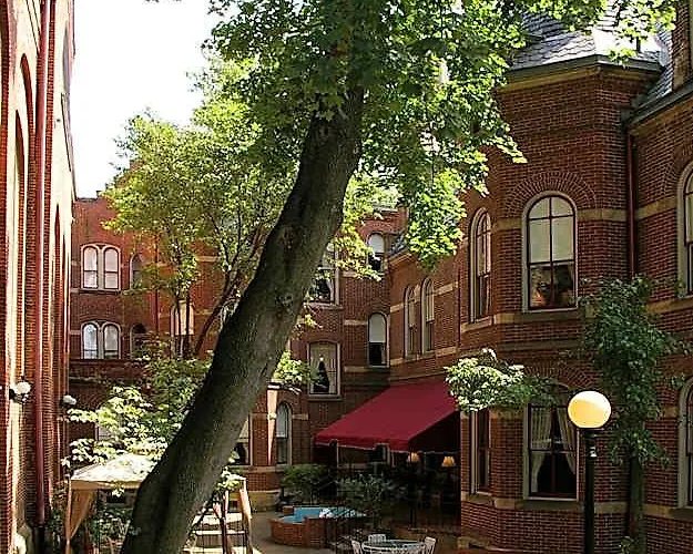 Hotel The Priory Pittsburgh