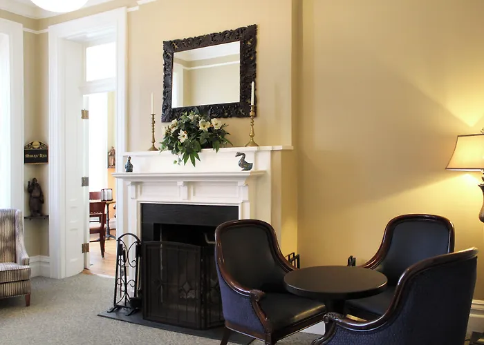 The Priory 3* Pittsburgh